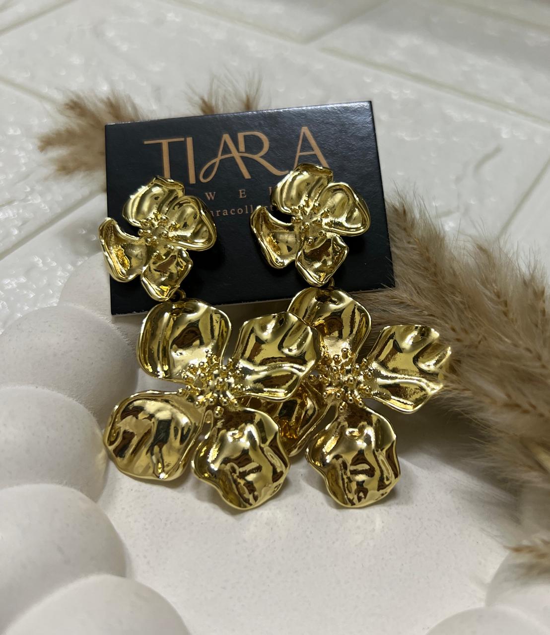 Golden bloom cascade